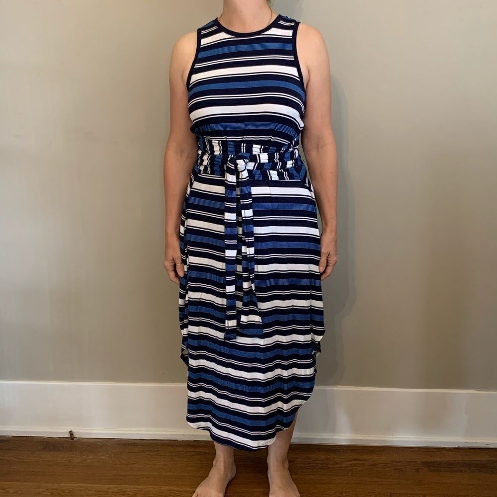 Nwot Gap striped knit dress with sewn on belt‎
